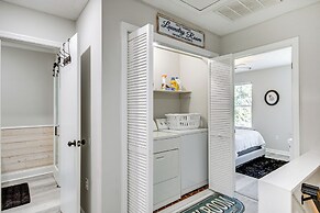 Comfy Augusta Condo w/ Deck ~ 4 Mi to Olde Town