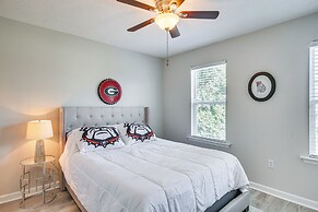 Comfy Augusta Condo w/ Deck ~ 4 Mi to Olde Town