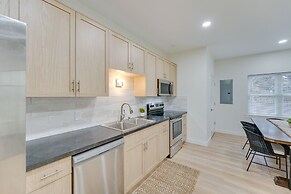 St Clair Apartment - Walk to River & Boardwalk!