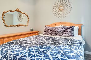 Charming Stayton Home w/ Deck + Smart TV!