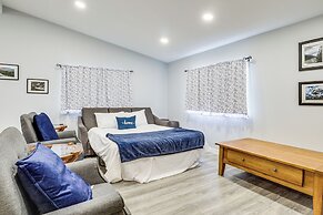 Charming Stayton Home w/ Deck + Smart TV!