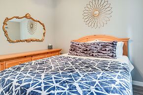 Charming Stayton Home w/ Deck + Smart TV!