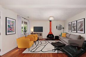 Belle 30 Day Minimum 2 Bedroom Home by RedAwning