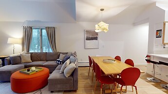 Cozy In The Woods 3 Bedroom Condo by RedAwning