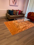 Inviting 4-bed Apartment in Dartford