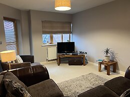 Beautiful Apartment in the Cathedral Grounds