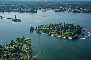 Riviera Inn and Suites 1000 Islands