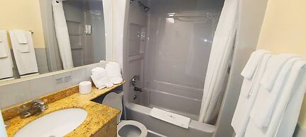 Riviera Inn and Suites 1000 Islands