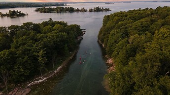 Riviera Inn and Suites 1000 Islands