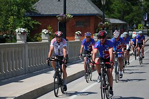 Riviera Inn and Suites 1000 Islands