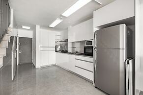 Sea of Galilee Panorama Apt by SeaN'Rent