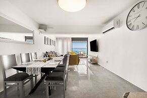 Sea of Galilee Panorama Apt by SeaN'Rent