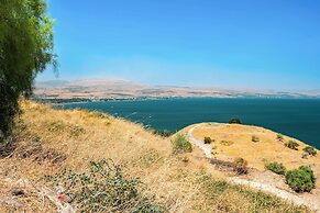 Sea of Galilee Panorama Apt by SeaN'Rent