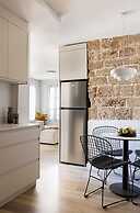 Flea Market Charm Studio by Sea N' Rent