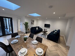 Isleworth Apartments