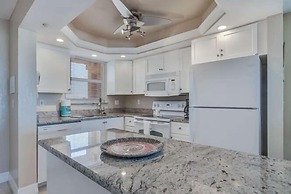 Beach Villas # 201 - Bogo24 2 Bedroom Condo by RedAwning