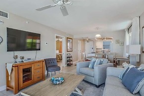 Beach Villas # 201 - Bogo24 2 Bedroom Condo by RedAwning