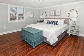 Dolphin Point 305b 2 Bedroom Condo by RedAwning