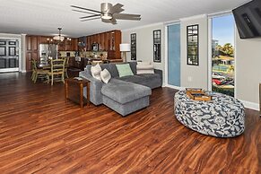 Dolphin Point 305b 2 Bedroom Condo by RedAwning