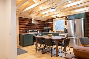 Peaceful Naples Cabin w/ Deck & Stream Views