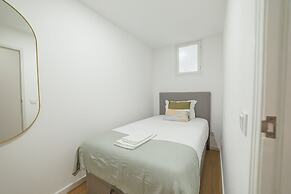 Lapa Stylish Apartment A by Vacationy
