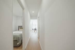 Lapa Stylish Apartment A by Vacationy
