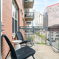 Austin Exclusive 1BD 1BA Downtown Apartment