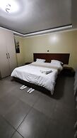 TripleTwo Loresho Inn
