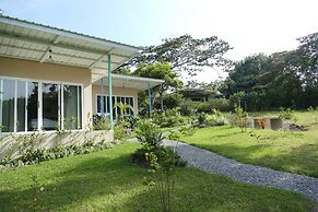 Casitas Vista Verde