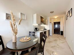 Maja - Free Wifi - A1