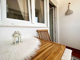 Maja - Free Wifi - A1