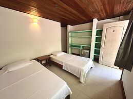 South West Bay Cabañas