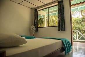 South West Bay Cabañas