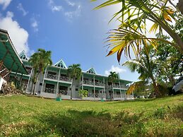 South West Bay Cabañas