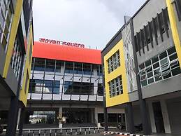 Natol Homestay - Moyan Batu Kawa