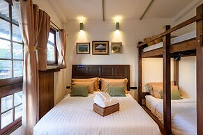 Hanuman Boutique Stay & Eatery