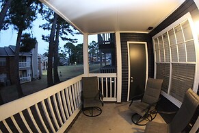 Center City Charm, the Place to Meet all of Your Needs