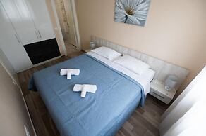 Skyline - Luxurious & Modern - A1