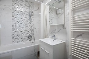 Skyline - Luxurious & Modern - A1