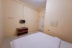 OYO Life 93590 Penginapan Palapa 10 Syariah