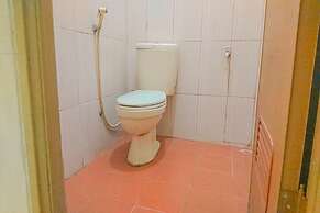 OYO Life 93590 Penginapan Palapa 10 Syariah