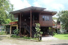 OYO 93595 Puri Adem 86 Syariah BunkbedNearMerapi Golf Club