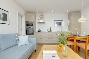Apartment With 2 Bedrooms by Renters