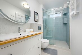 Apartment With 2 Bedrooms by Renters