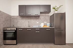 Berto - With Pool - H