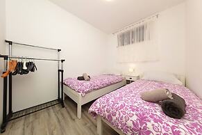 Berto - With Pool - H