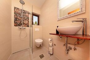 Berto - With Pool - H