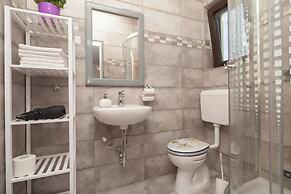 Berto - With Pool - H