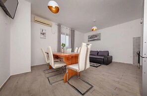 Berto - With Pool - H