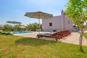 Berto - With Pool - H